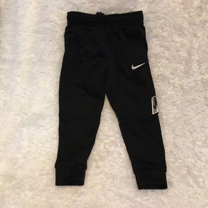 Boys 5T Nike Sweatpants
